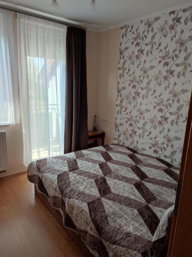 Larix Apartman Sarvar Exterior foto